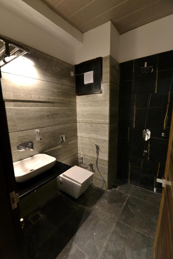 Hotel The Yellow Nayagaon Екстериор снимка