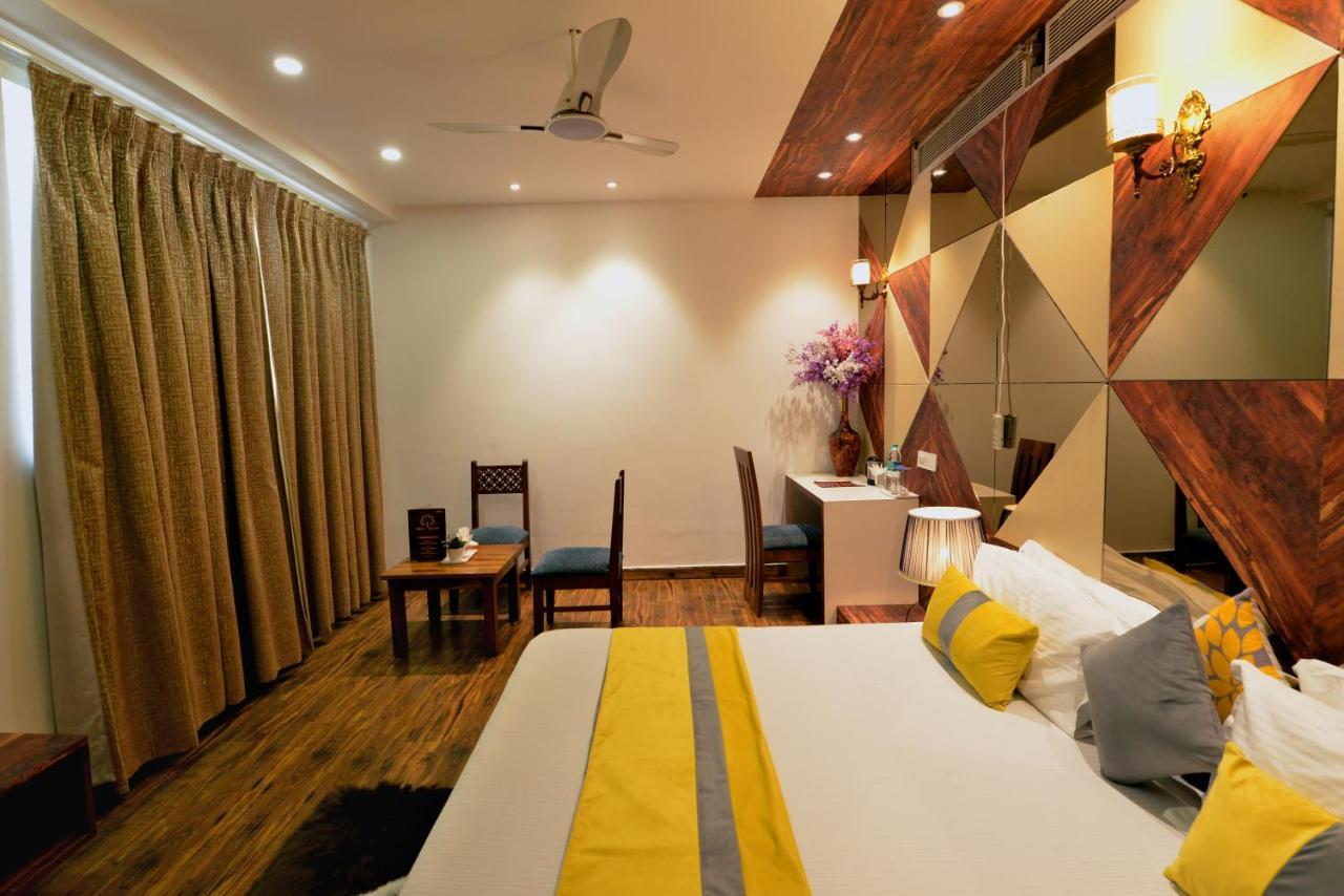 Hotel The Yellow Nayagaon Екстериор снимка
