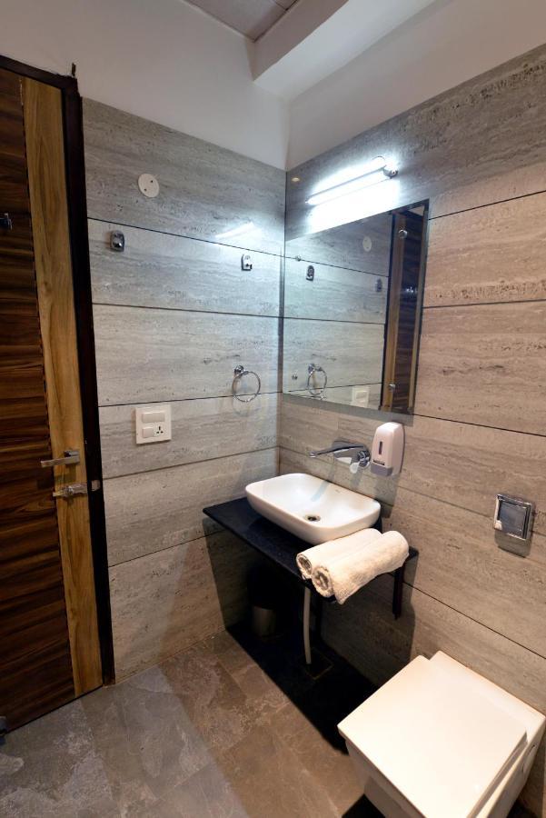 Hotel The Yellow Nayagaon Екстериор снимка