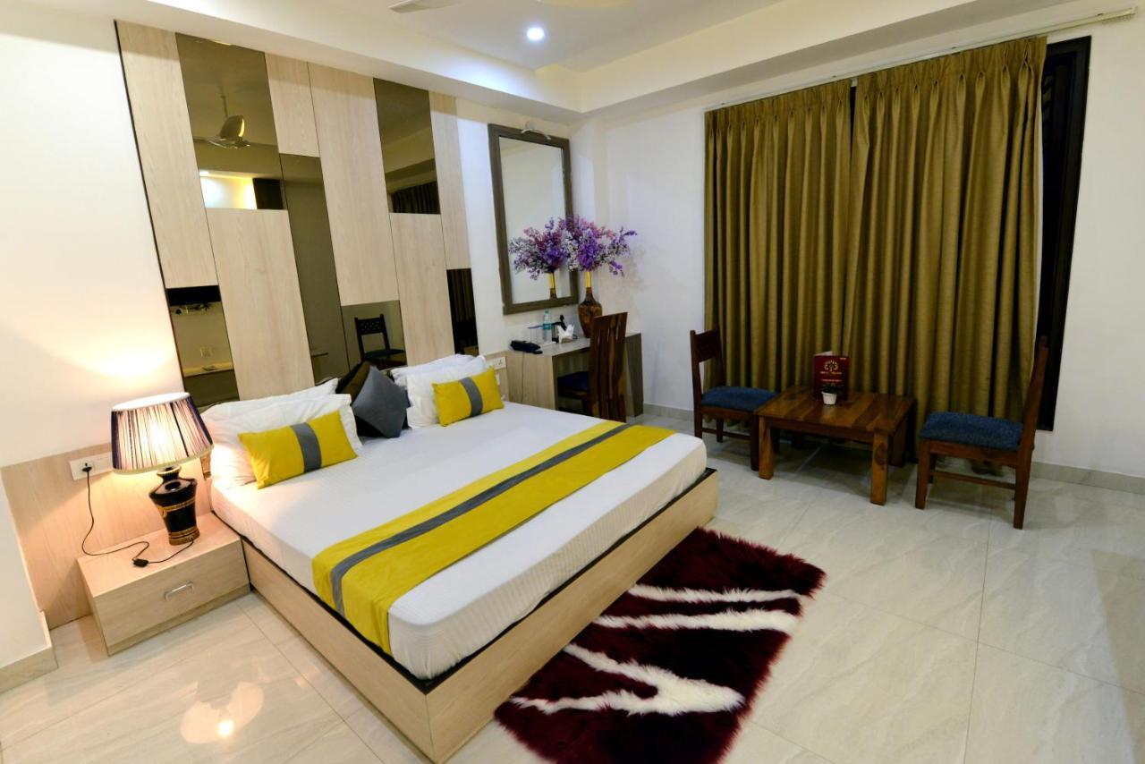 Hotel The Yellow Nayagaon Екстериор снимка