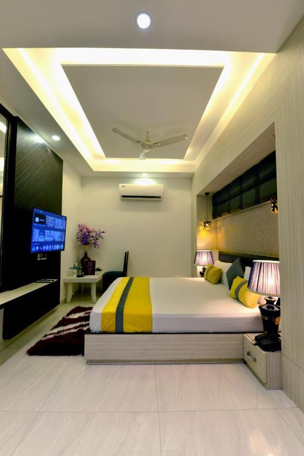 Hotel The Yellow Nayagaon Екстериор снимка