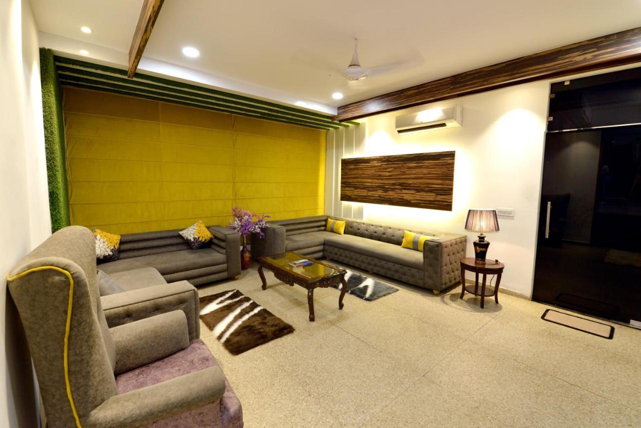 Hotel The Yellow Nayagaon Екстериор снимка
