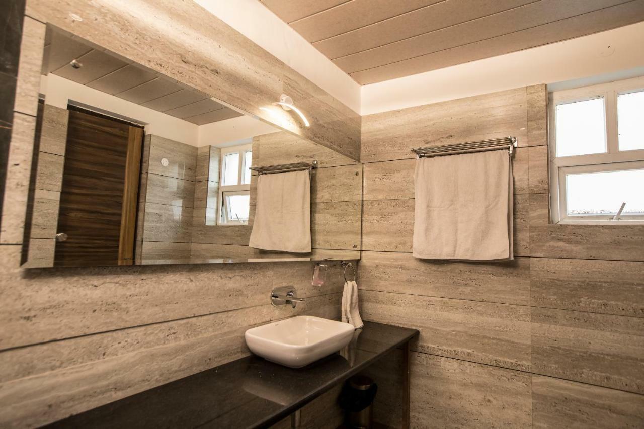 Hotel The Yellow Nayagaon Екстериор снимка